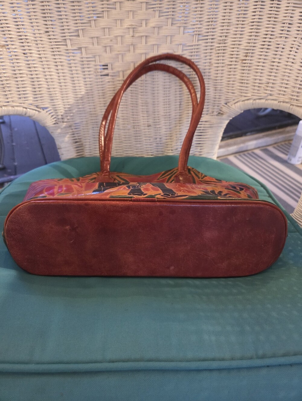 Vintage MTC 1992 Elephant Motif Leather Tote Bag - Picture 2 of 8
